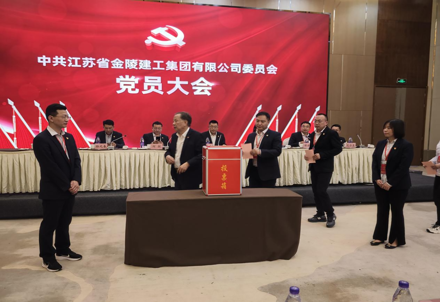 1715160071878146.png 3.png